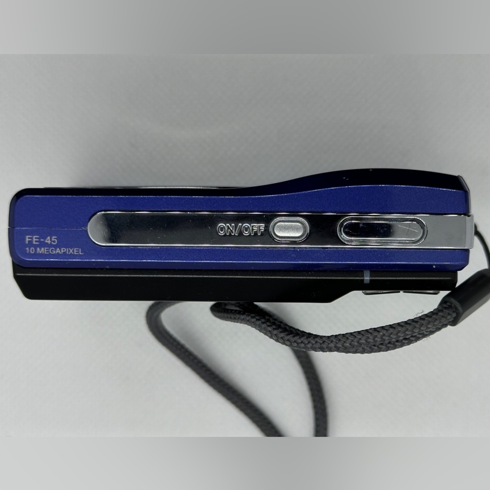 HOST PICK! Only 1 left! Olympus fe-45 10 MP. 3x optical zoom. - Picture 4 of 11